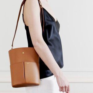RSVP Low-Five bucket bag in Grained Cognac